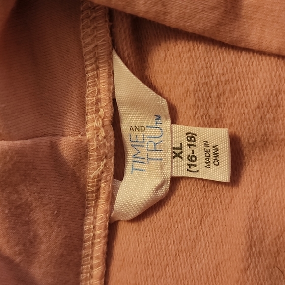 Woman's Time and Tru Pink Tie Dye Hoodie. Size XL - Picture 3 of 3